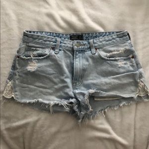 ABERCROMBIE AND FITCH HARPER LOW RISE SHORTS